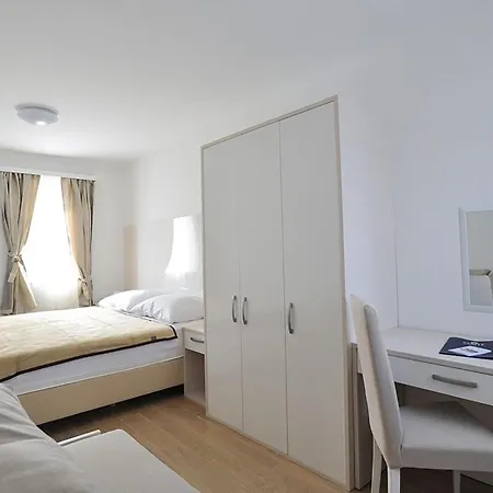 In * プリヴラカ