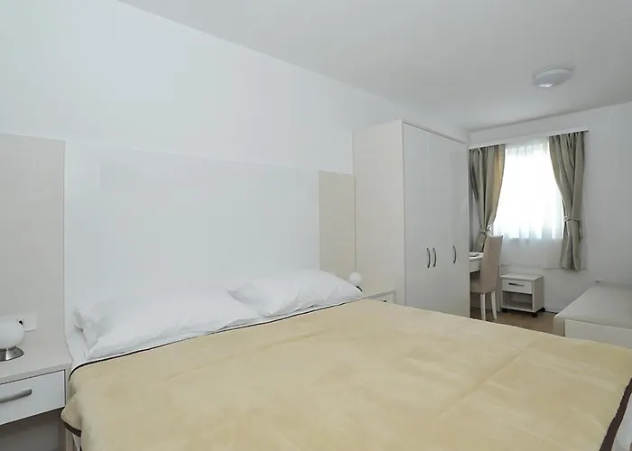 Апартаменты In *